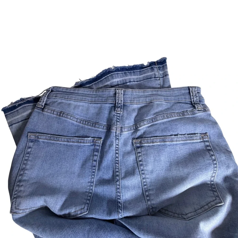 We The‎ Free Free People Just Float On Flare Jeans Light Wash Button Fly 31